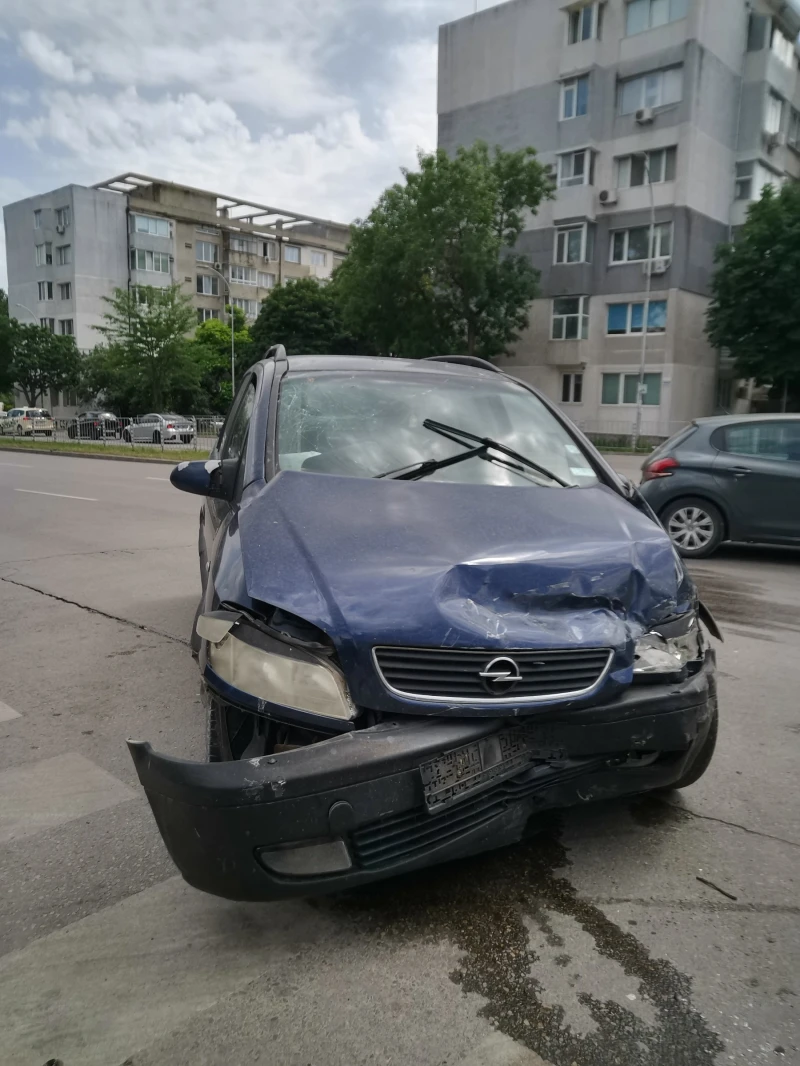 Opel Zafira А, снимка 1 - Автомобили и джипове - 46994085