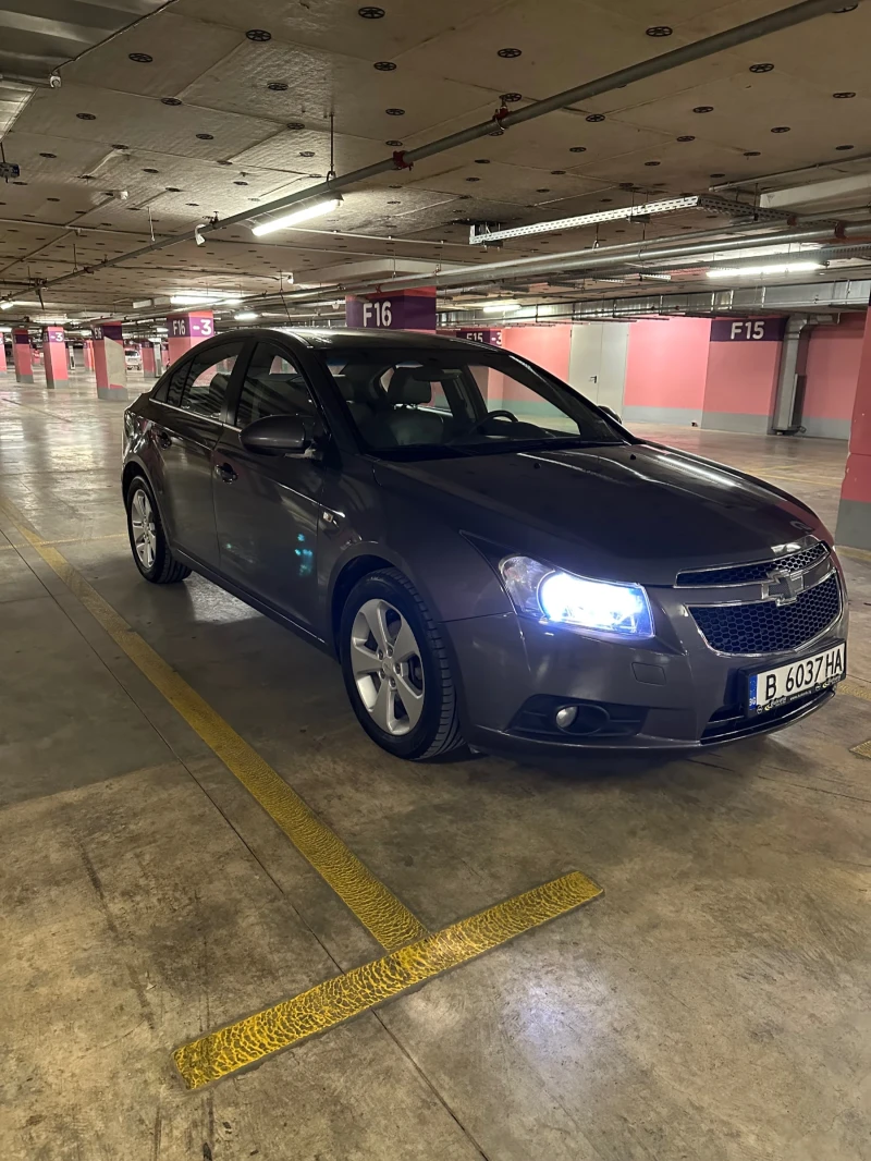 Chevrolet Cruze 2.0 TDI LT, снимка 10 - Автомобили и джипове - 48010262