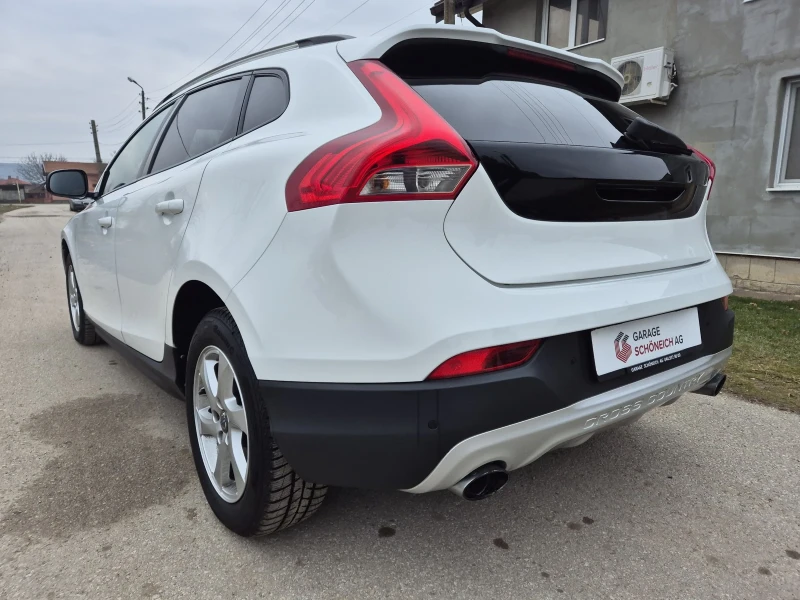 Volvo V40 Cross Country 2.5i D5 AWD, снимка 7 - Автомобили и джипове - 48830042