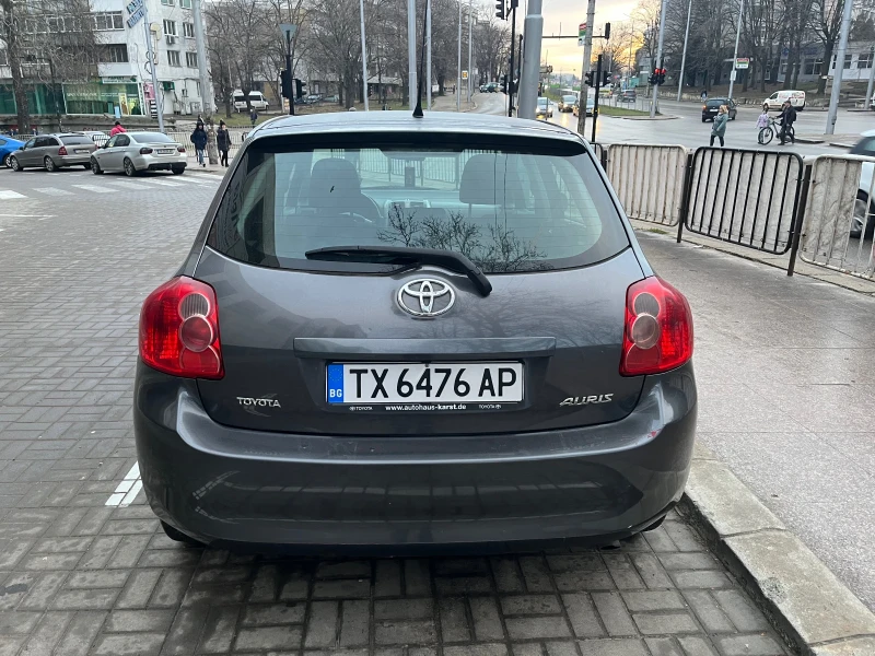 Toyota Auris, снимка 2 - Автомобили и джипове - 48887713