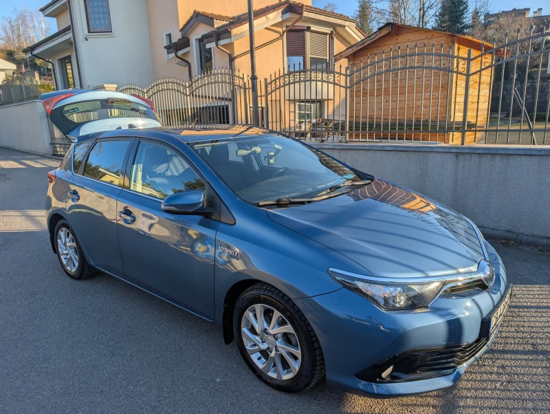 Toyota Auris 1.8L (HV special), снимка 2 - Автомобили и джипове - 49500586