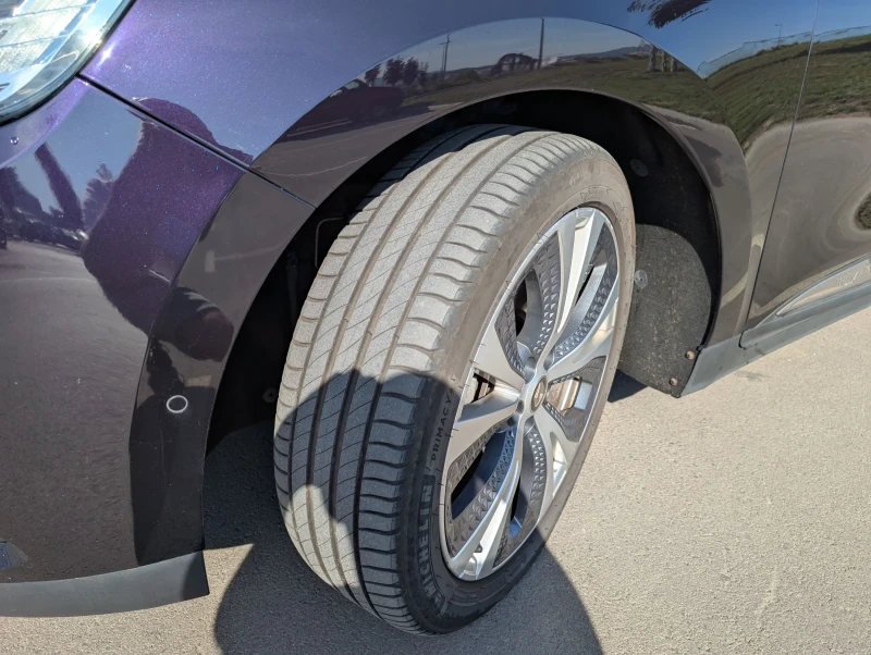 Renault Scenic 1.6 dci Initiale Paris, снимка 8 - Автомобили и джипове - 52076918