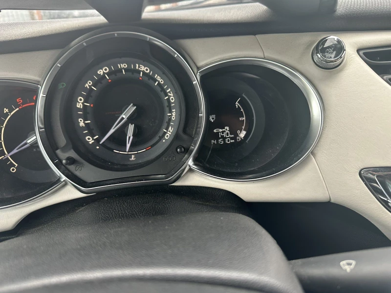 Citroen DS3 1.6 DISEL, снимка 10 - Автомобили и джипове - 52165601