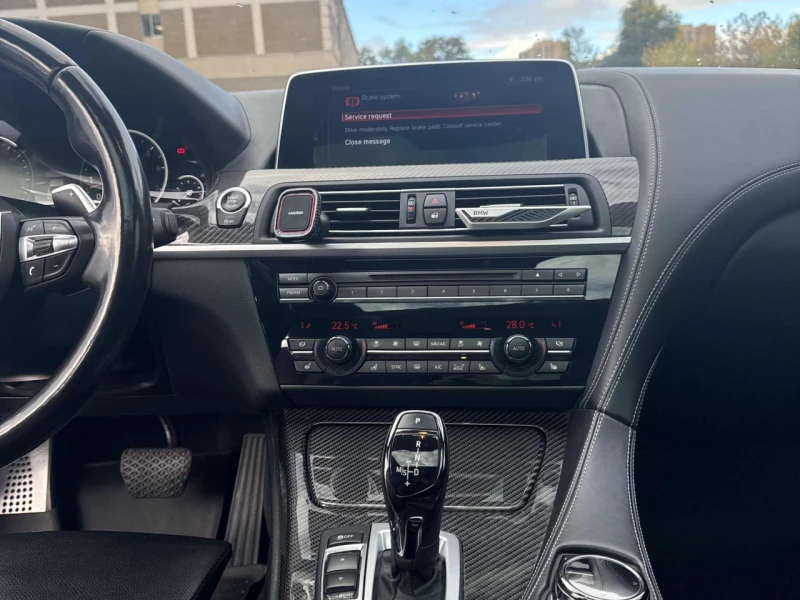 BMW 640 * АВТО КРЕДИТ* ЦЕНА ДО БГ * СЕРВИЗНА ИСТОРИЯ * , снимка 9 - Автомобили и джипове - 52504368