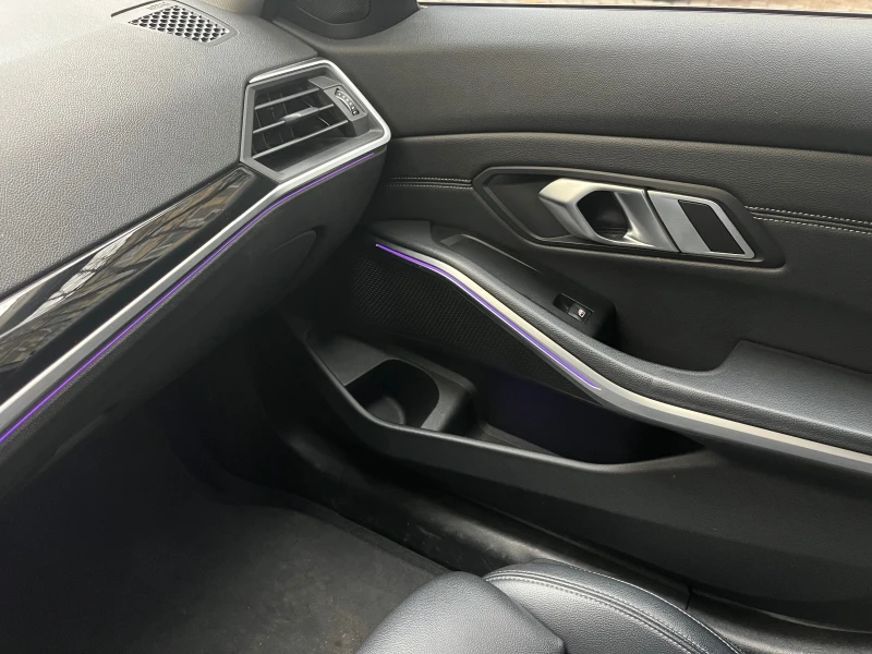 BMW 320 320d Full, снимка 8 - Автомобили и джипове - 52659210