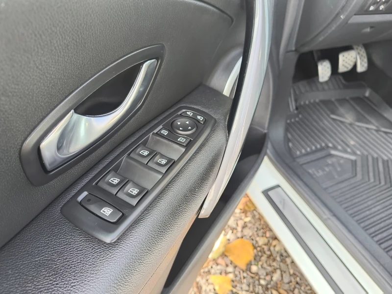 Renault Megane 1.5Dci 110kc Gt Line, снимка 9 - Автомобили и джипове - 52734731