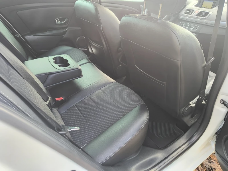 Renault Megane 1.5Dci 110kc Gt Line, снимка 15 - Автомобили и джипове - 52734731