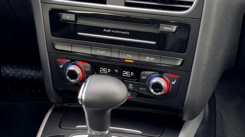 Audi A4 2.0i 4x4 Aut.-ZF8 Navi Кожа Xenon Подгрев Camera, снимка 11 - Автомобили и джипове - 52927686