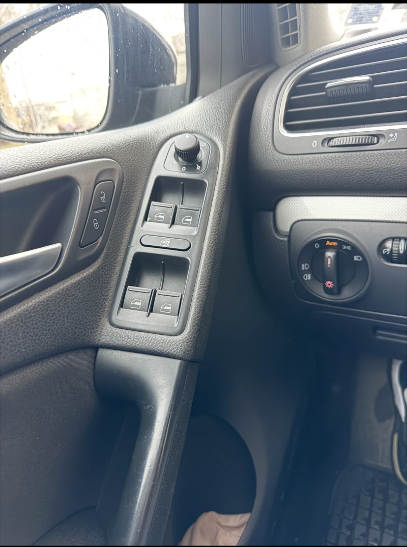 VW Golf tdi, снимка 8 - Автомобили и джипове - 53155256