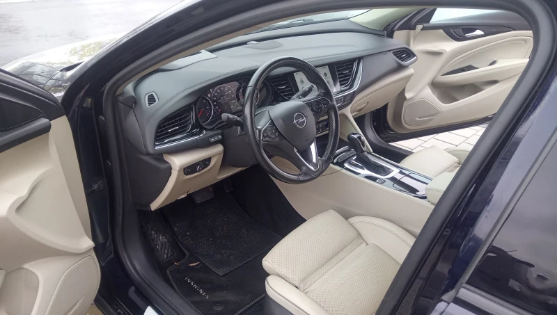 Opel Insignia, снимка 7 - Автомобили и джипове - 53329244