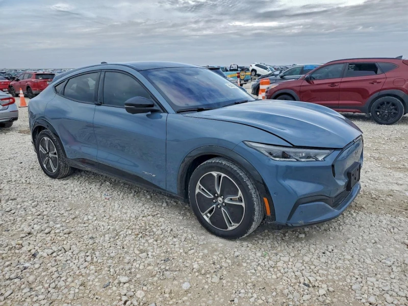 Ford Mustang Mach-E Premium, снимка 4 - Автомобили и джипове - 53345631