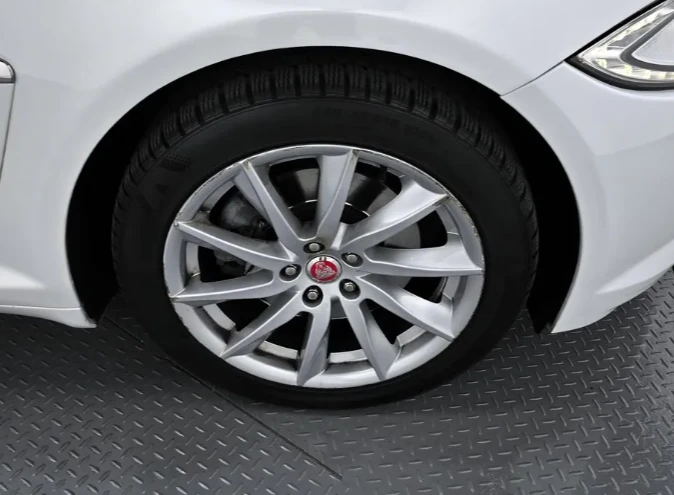 Jaguar Xf 3.0d Premium - изображение 5
