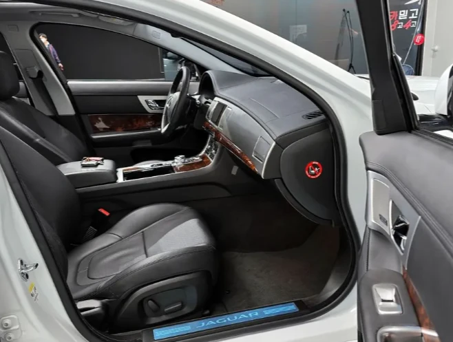 Jaguar Xf 3.0d Premium | Mobile.bg   11