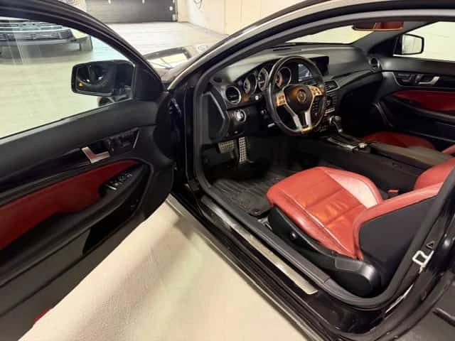 Mercedes-Benz C 350 * 4 MATIC * CARFAX* HARMAN* 2 КЛЮЧА* МЪРТВА ТОЧКА, снимка 5 - Автомобили и джипове - 54085273