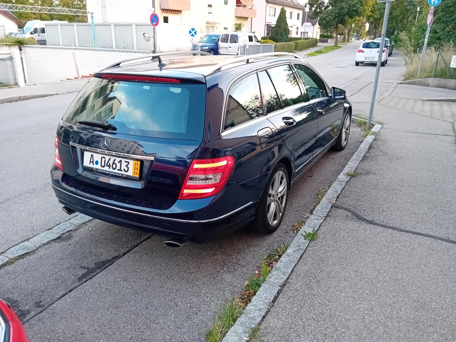 Mercedes-Benz C 300  - изображение 5