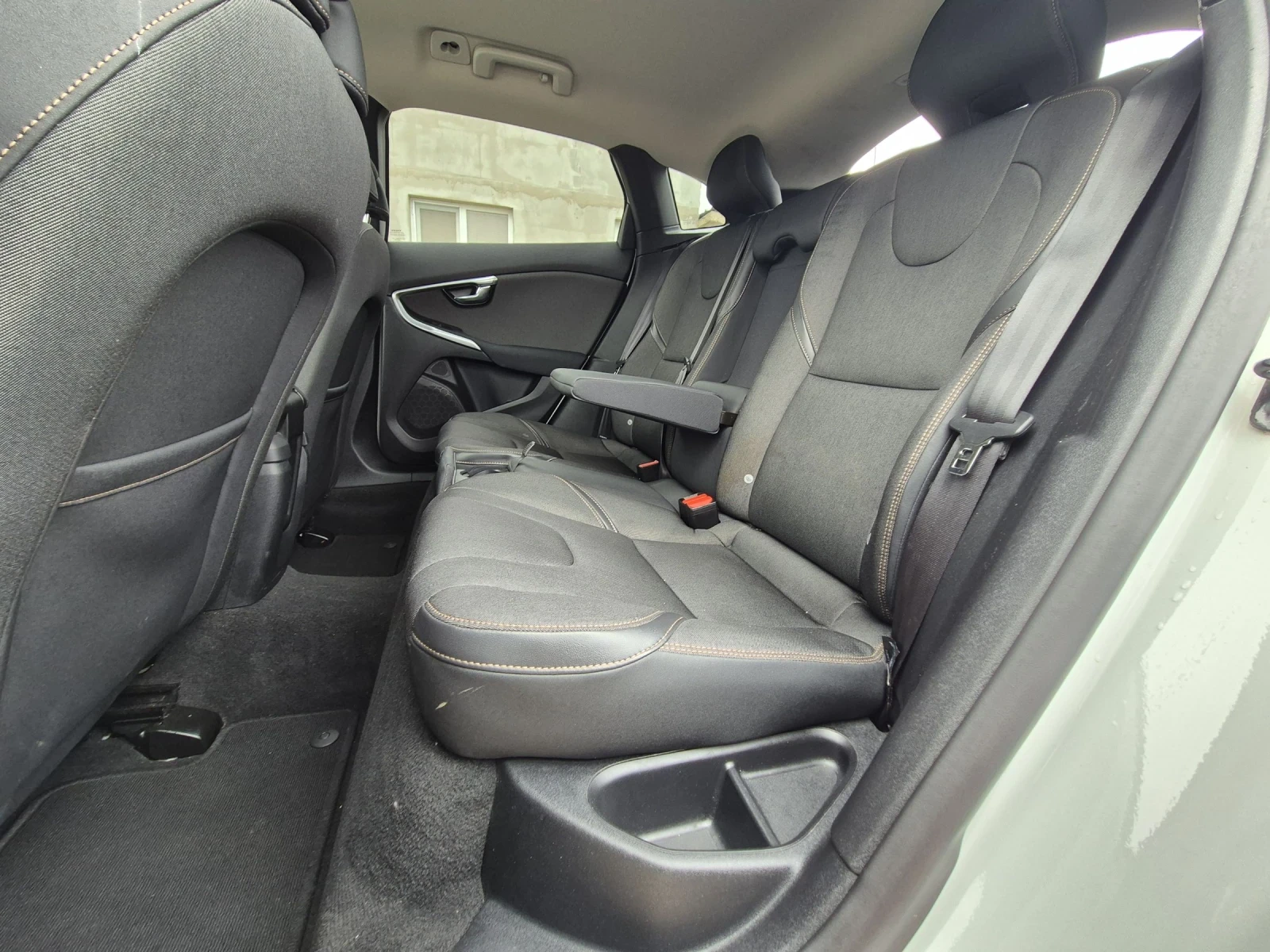 Volvo V40 Cross Country 2.5i T5 AWD | Mobile.bg   11