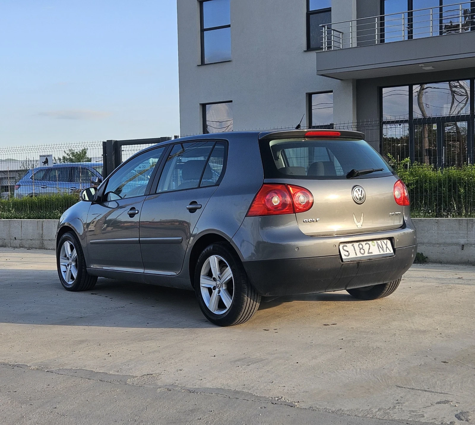 VW Golf 2.0TDI 140HP BMM - изображение 5