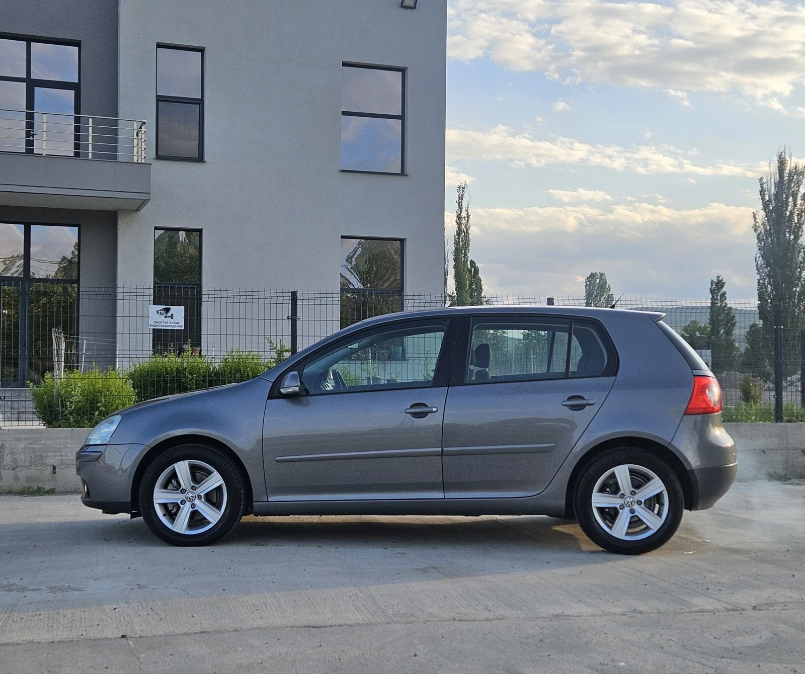 VW Golf 2.0TDI 140HP BMM - изображение 2
