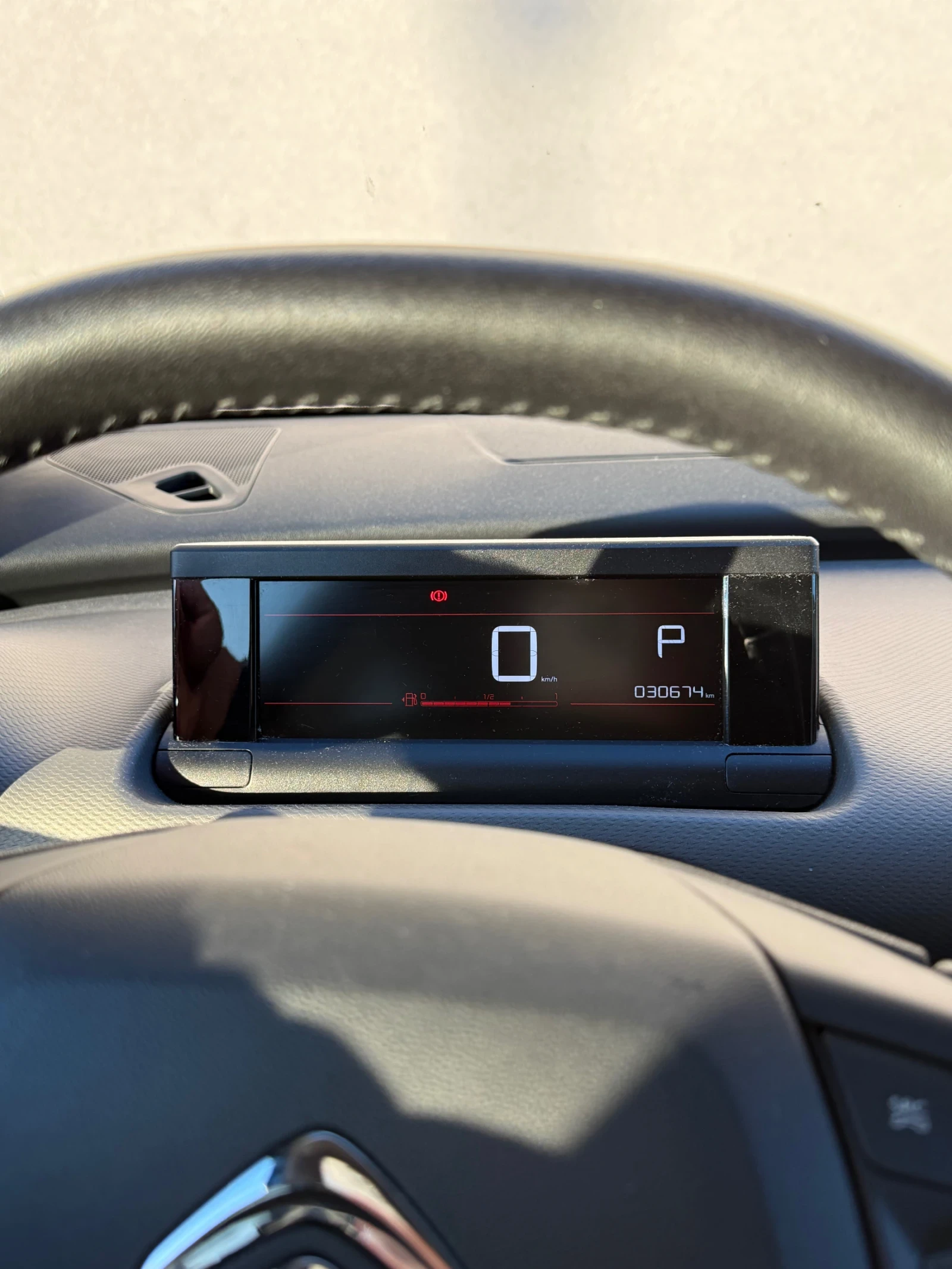 Citroen C4 C4 Cactus 1.5 blueHdi - изображение 8