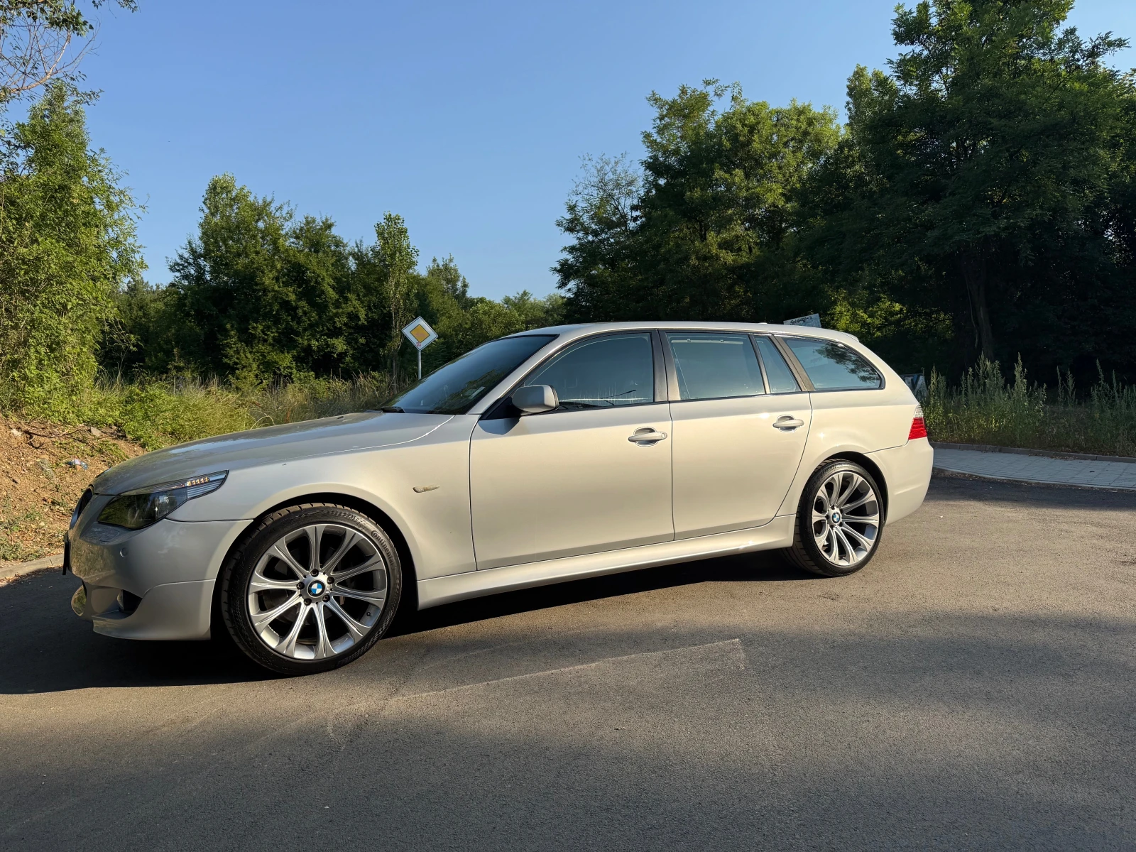 BMW 530 E61 | Mobile.bg   11