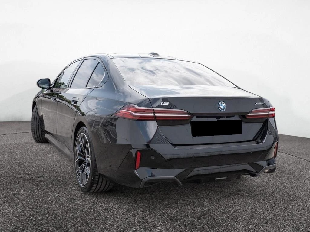 BMW i5 xDrive40/ M-SPORT/ B&W/ HEAD UP/ 360/ PANO/ - изображение 3