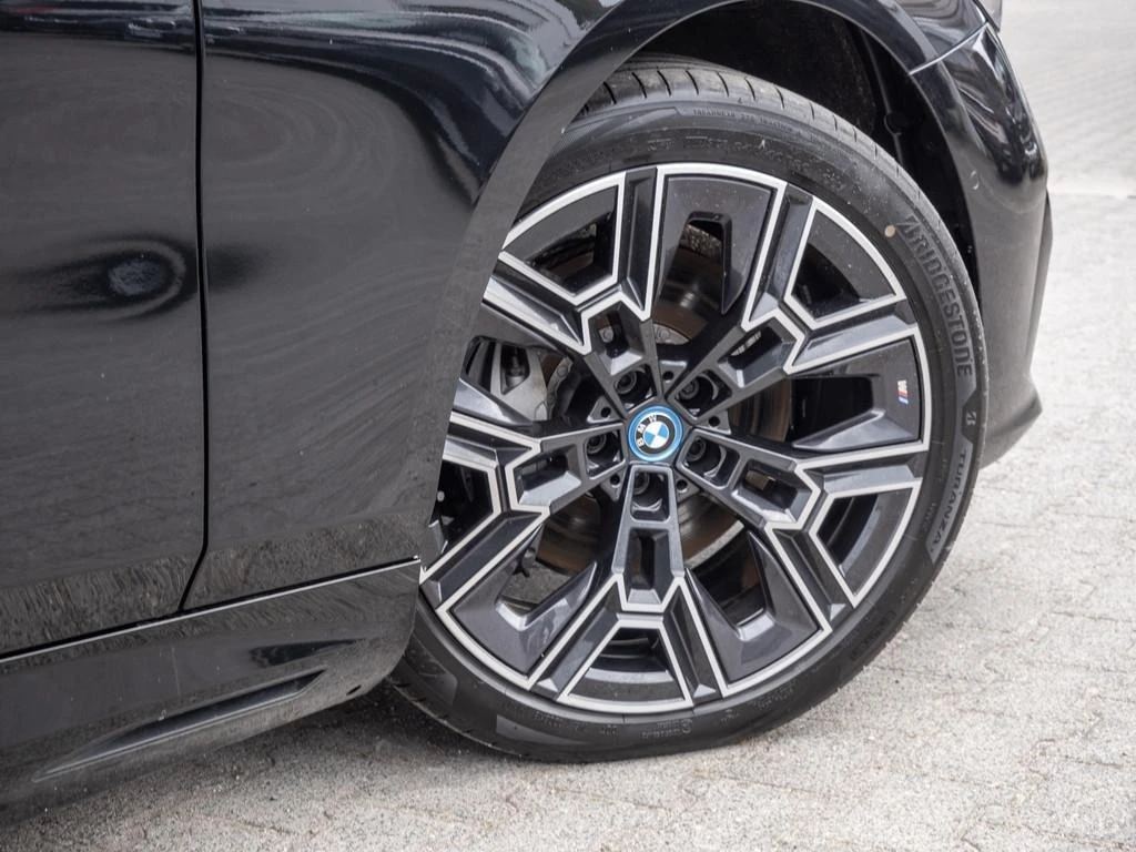 BMW i5 xDrive40/ M-SPORT/ B&W/ HEAD UP/ 360/ PANO/ - изображение 5