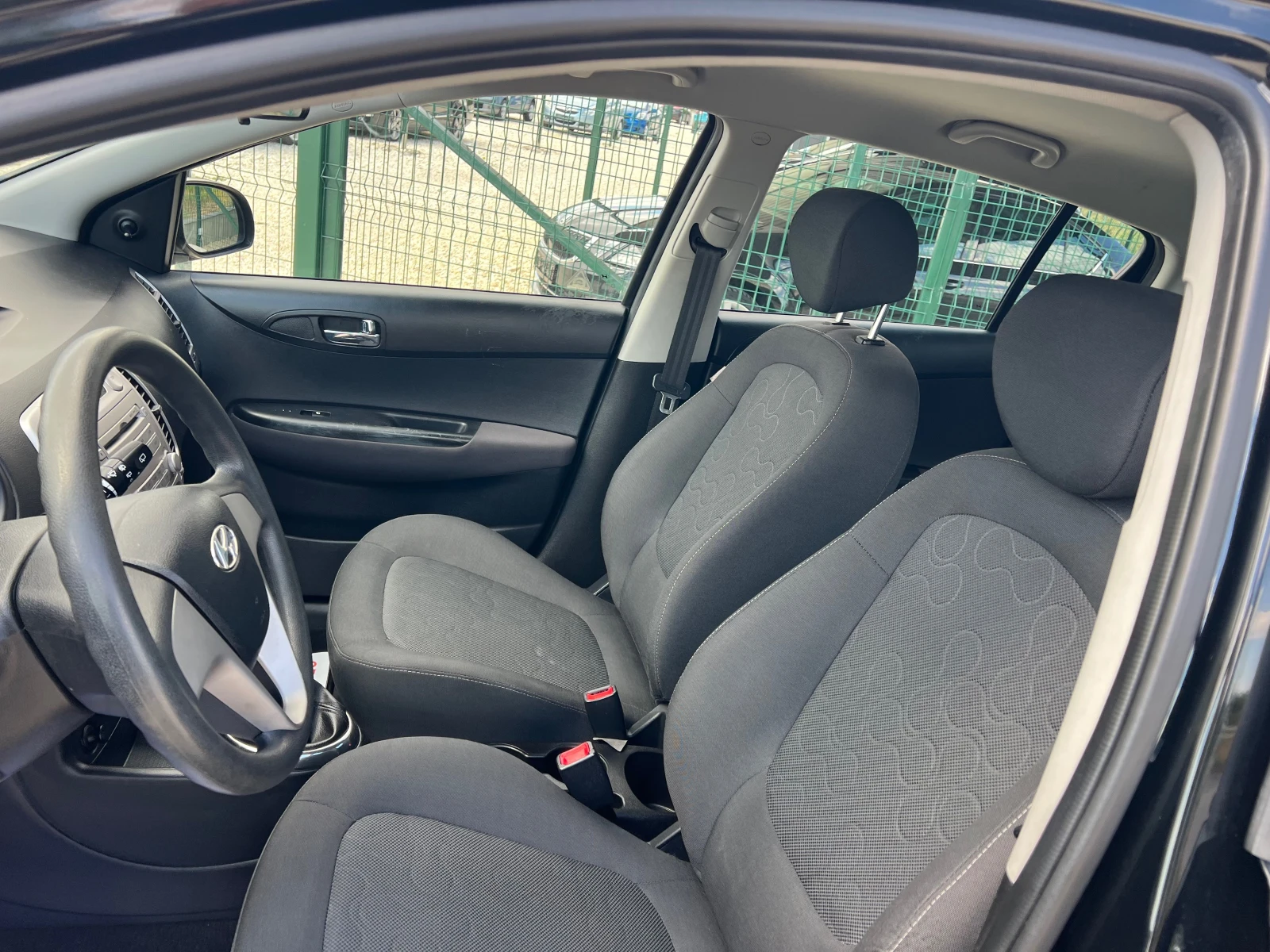 Hyundai I20 1.25i/78p.s-Euro 5/118000km!!!!!Nov!!! - изображение 10