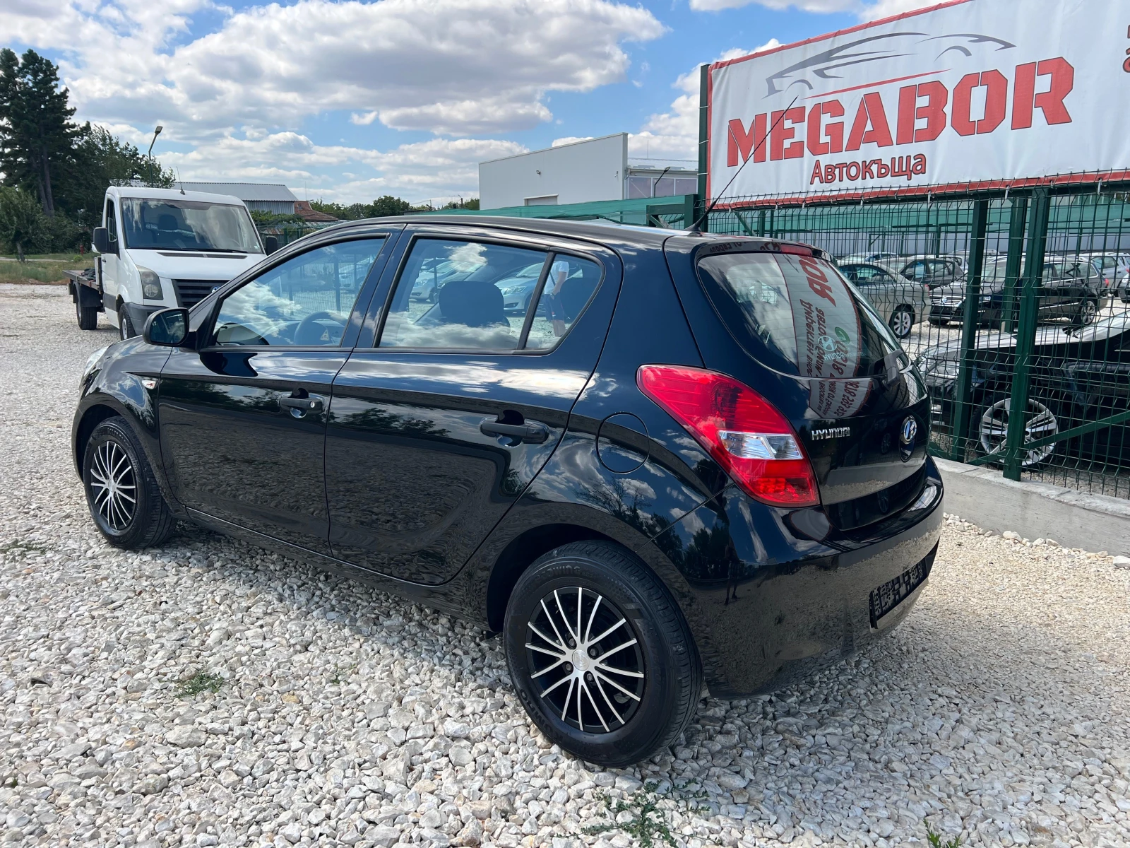 Hyundai I20 1.25i/78p.s-Euro 5/118000km!!!!!Nov!!! - изображение 4