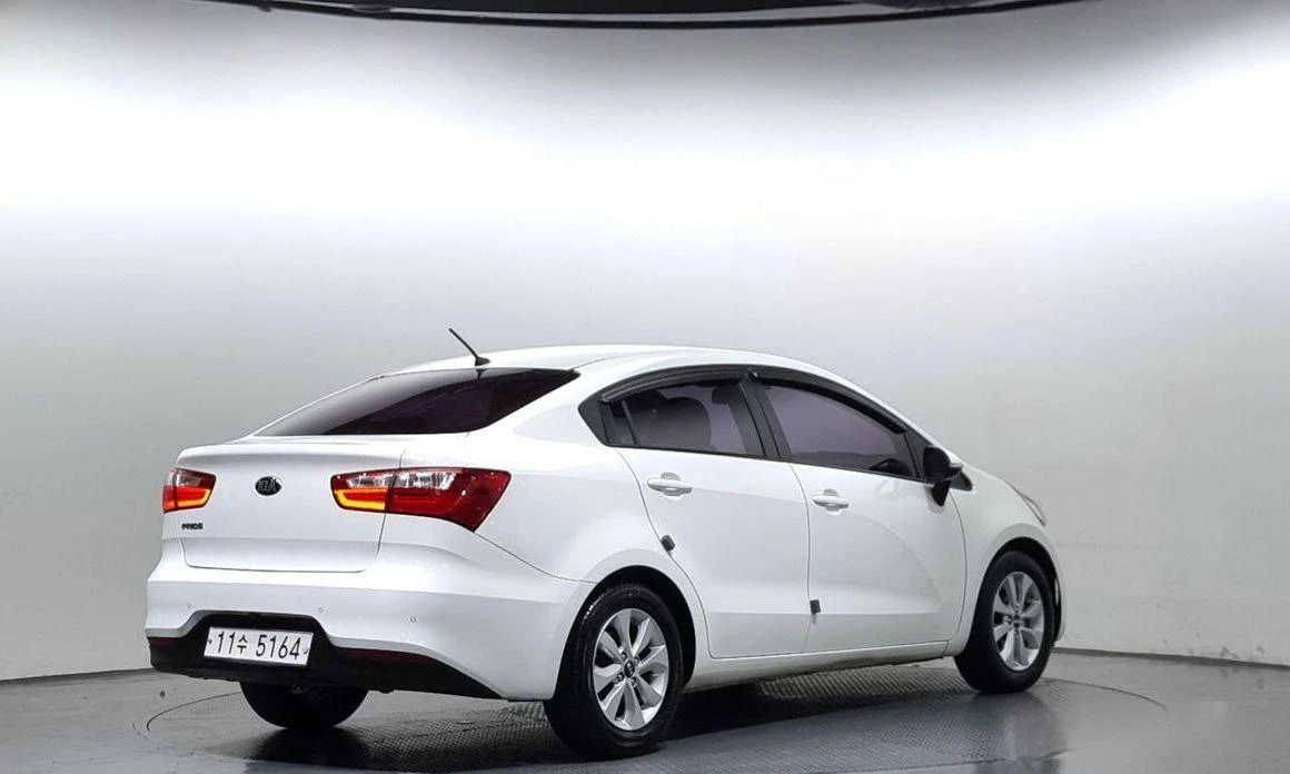 Kia Pride 4DR 1.4 MPI Trendy * НАЙ-ДОБРА ЦЕНА В БЪЛГАРИЯ*  - изображение 2