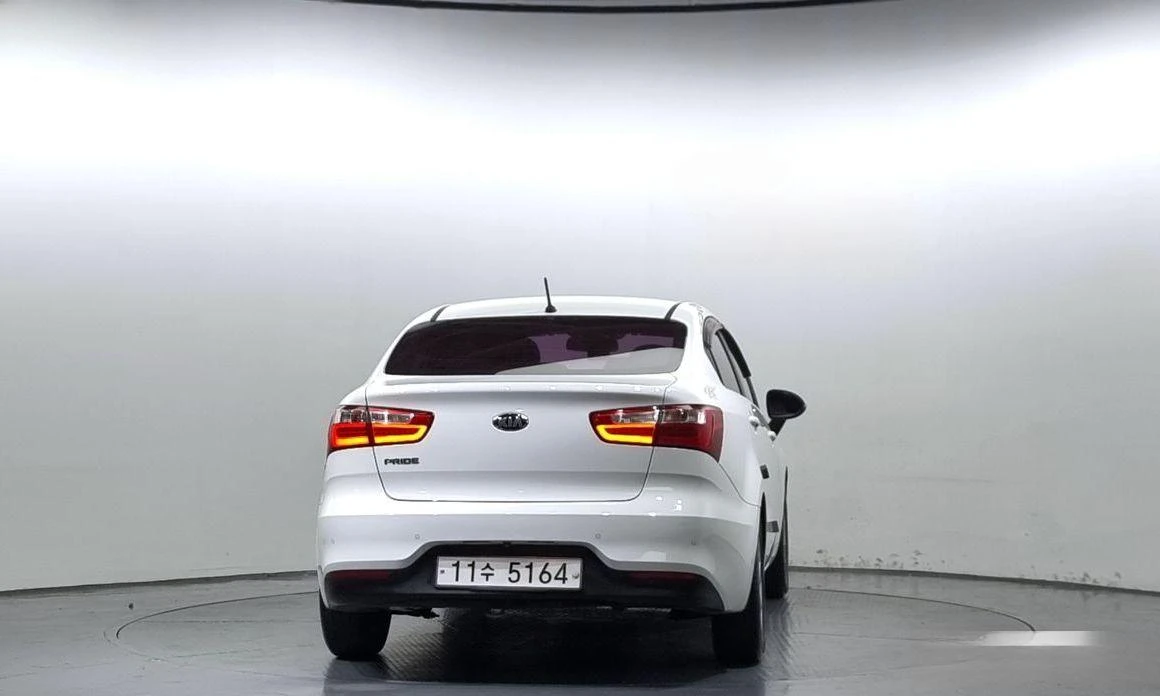 Kia Pride 4DR 1.4 MPI Trendy * НАЙ-ДОБРА ЦЕНА В БЪЛГАРИЯ*  - изображение 4