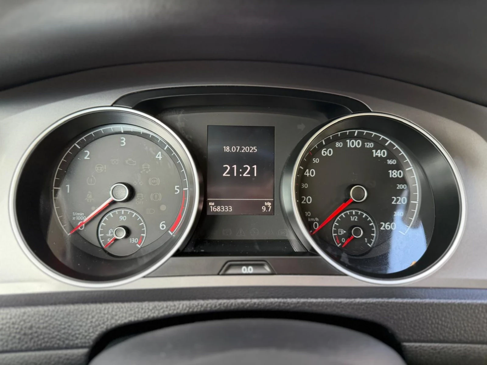 VW Golf 1.6TDi | Mobile.bg � ����������� 11