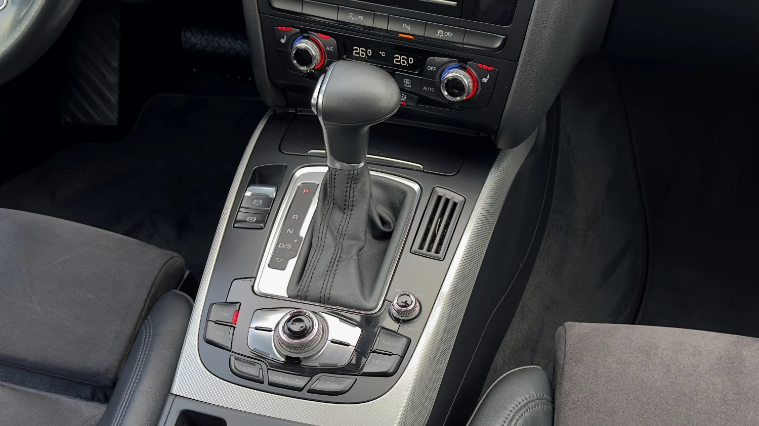 Audi A4 2.0i 4x4 Aut.-ZF8 Navi ���� Xenon ������� Camera | Mobile.bg � ����������� 12