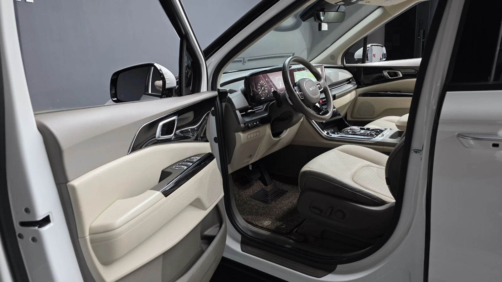 Kia Carnival 7 seater Noblesse autogeorge.com - изображение 8