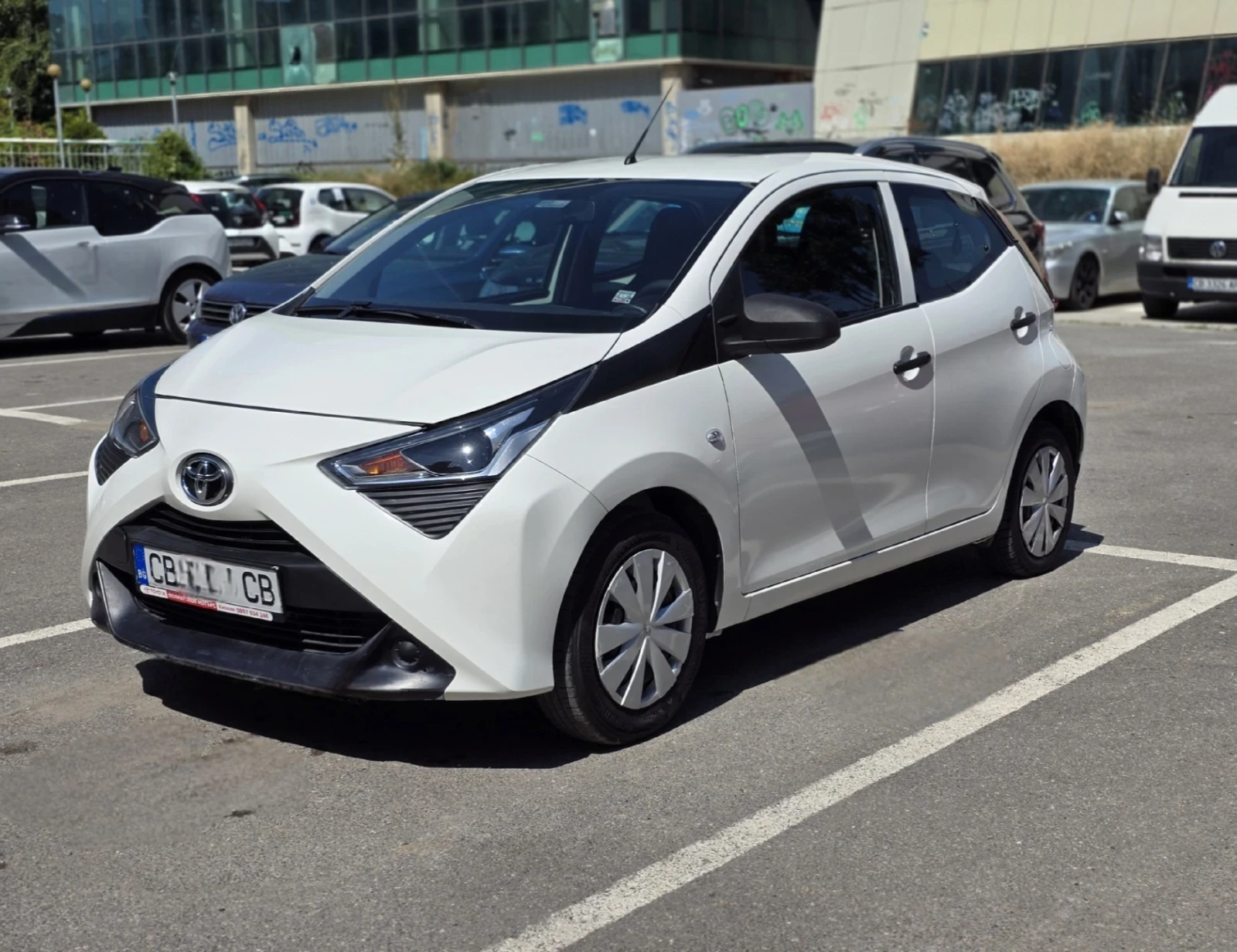 Toyota Aygo 1.0, снимка 3 - Автомобили и джипове - 53726146