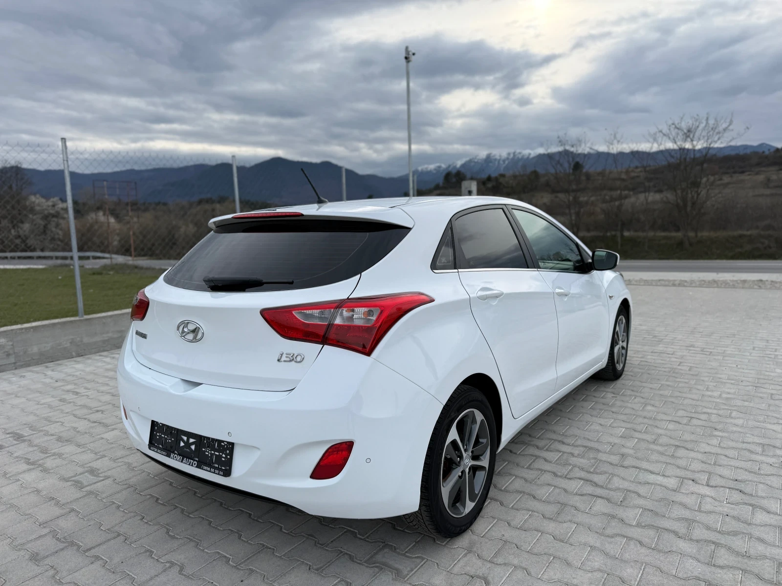Hyundai I30 1.6CRDI, снимка 6 - Автомобили и джипове - 53916176