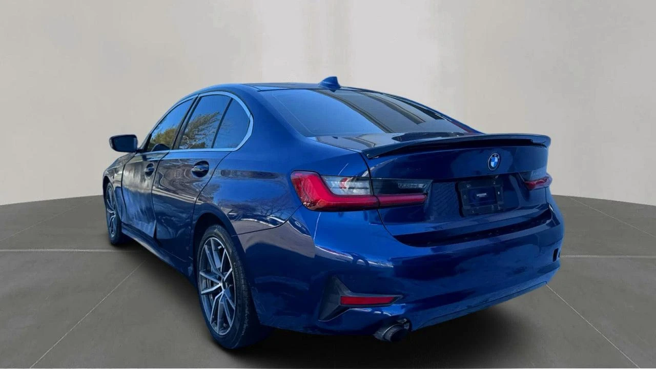 BMW 330 Xdrive, снимка 3 - Автомобили и джипове - 53927734