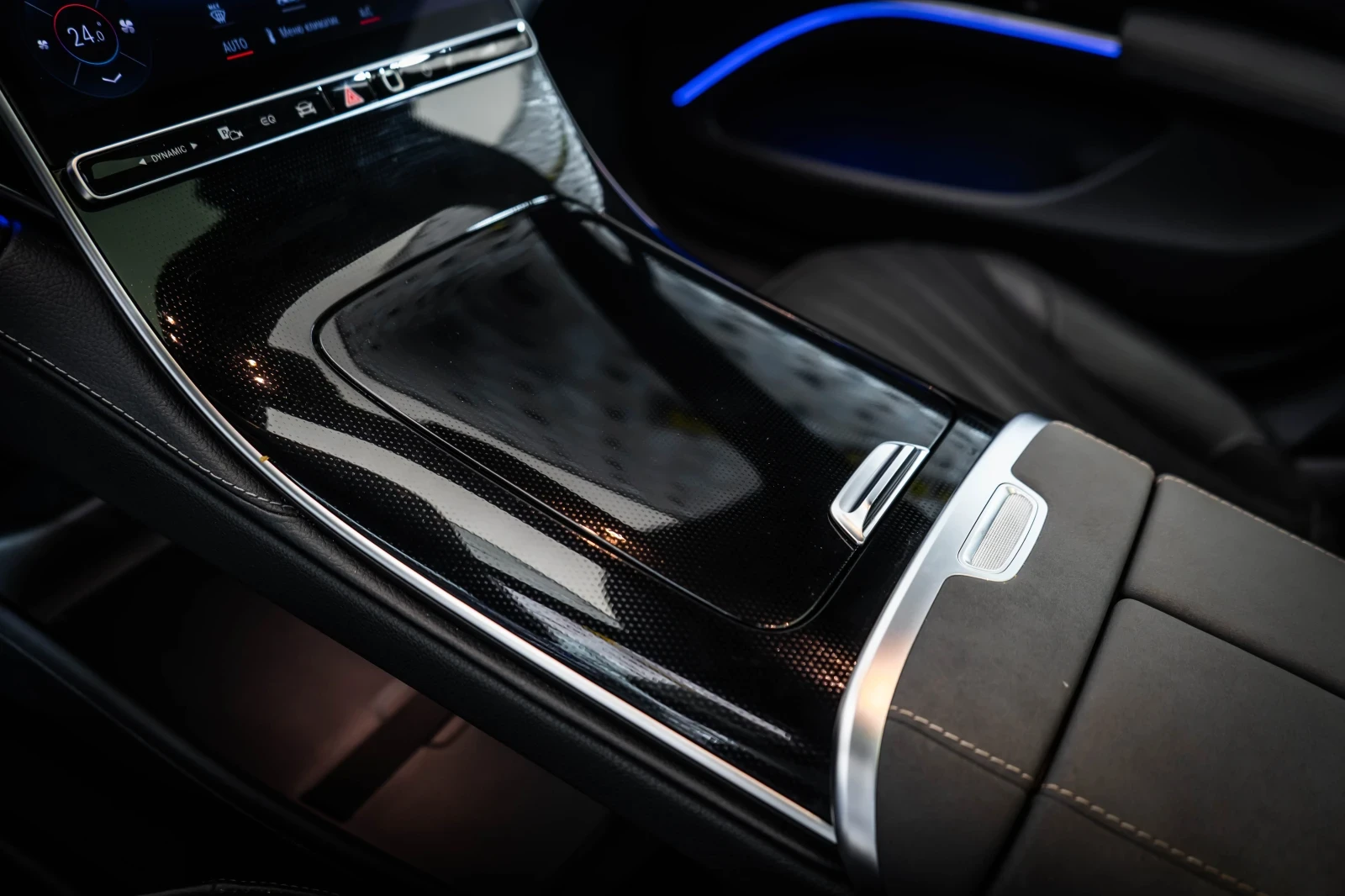 Mercedes-Benz EQS 450+ Night* ElectricArt* Distronic* Pano, снимка 17 - Автомобили и джипове - 54023323