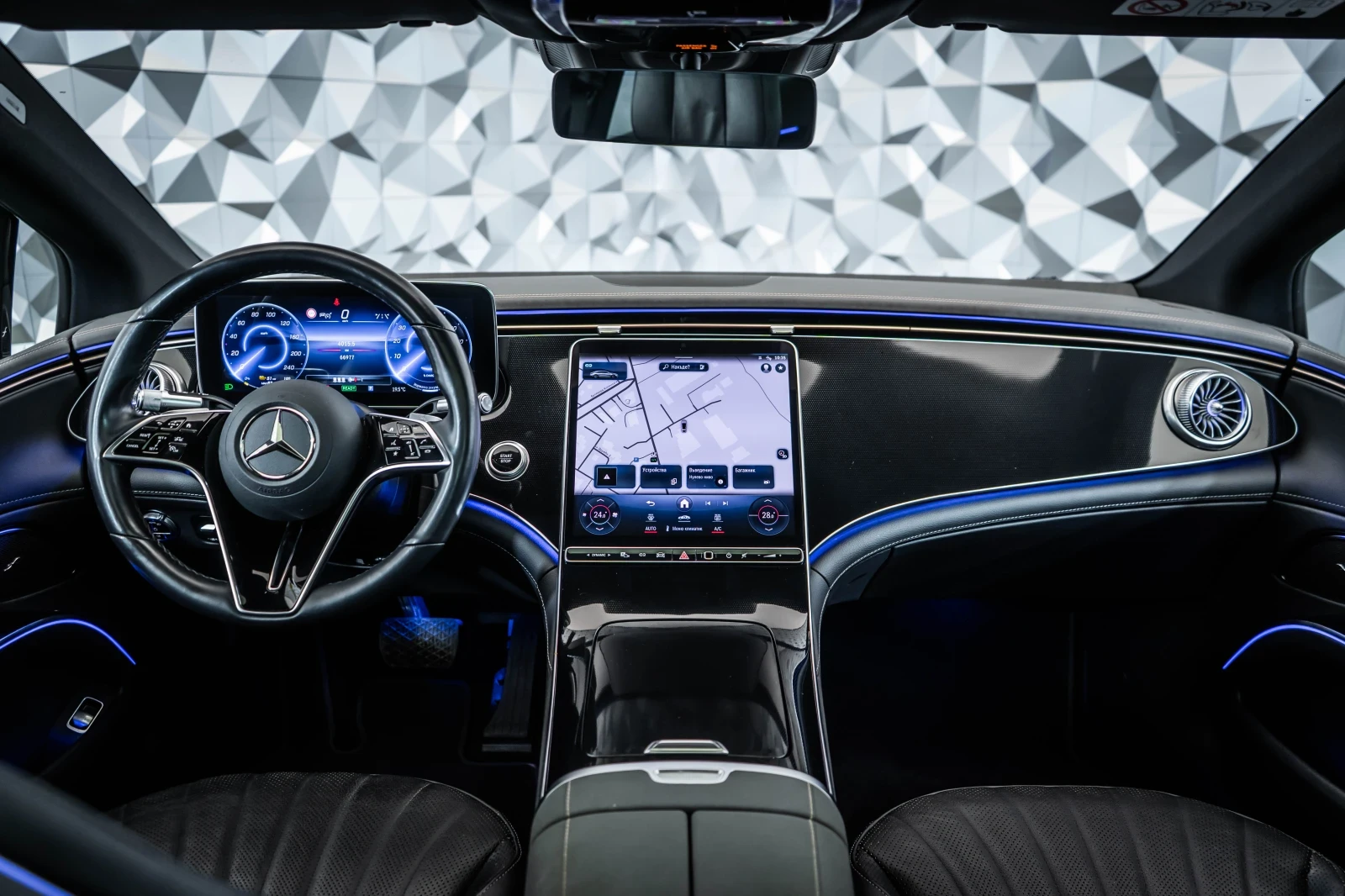 Mercedes-Benz EQS 450+ Night* ElectricArt* Distronic* Pano, снимка 13 - Автомобили и джипове - 54023323