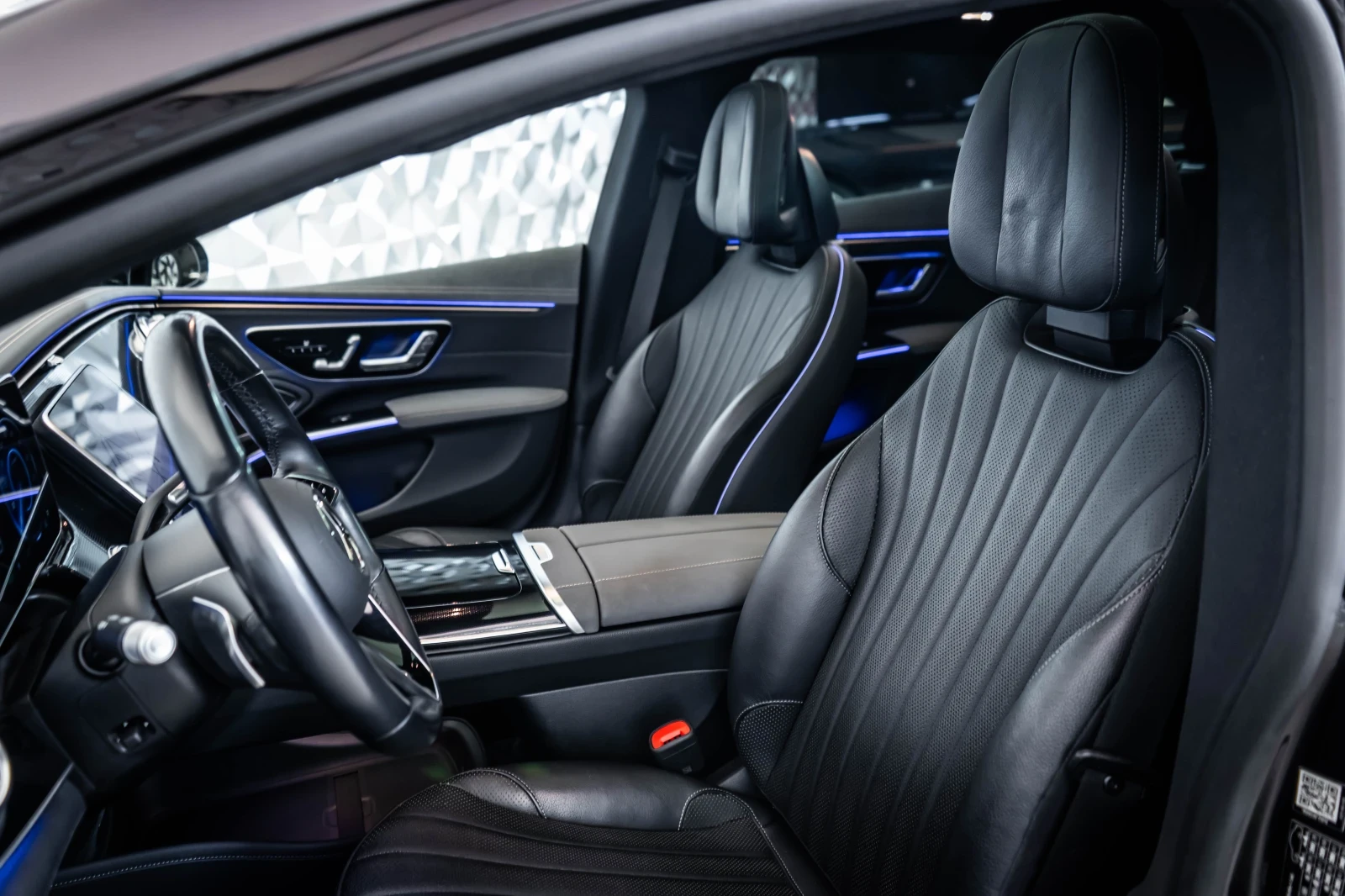 Mercedes-Benz EQS 450+ Night* ElectricArt* Distronic* Pano, снимка 9 - Автомобили и джипове - 54023323