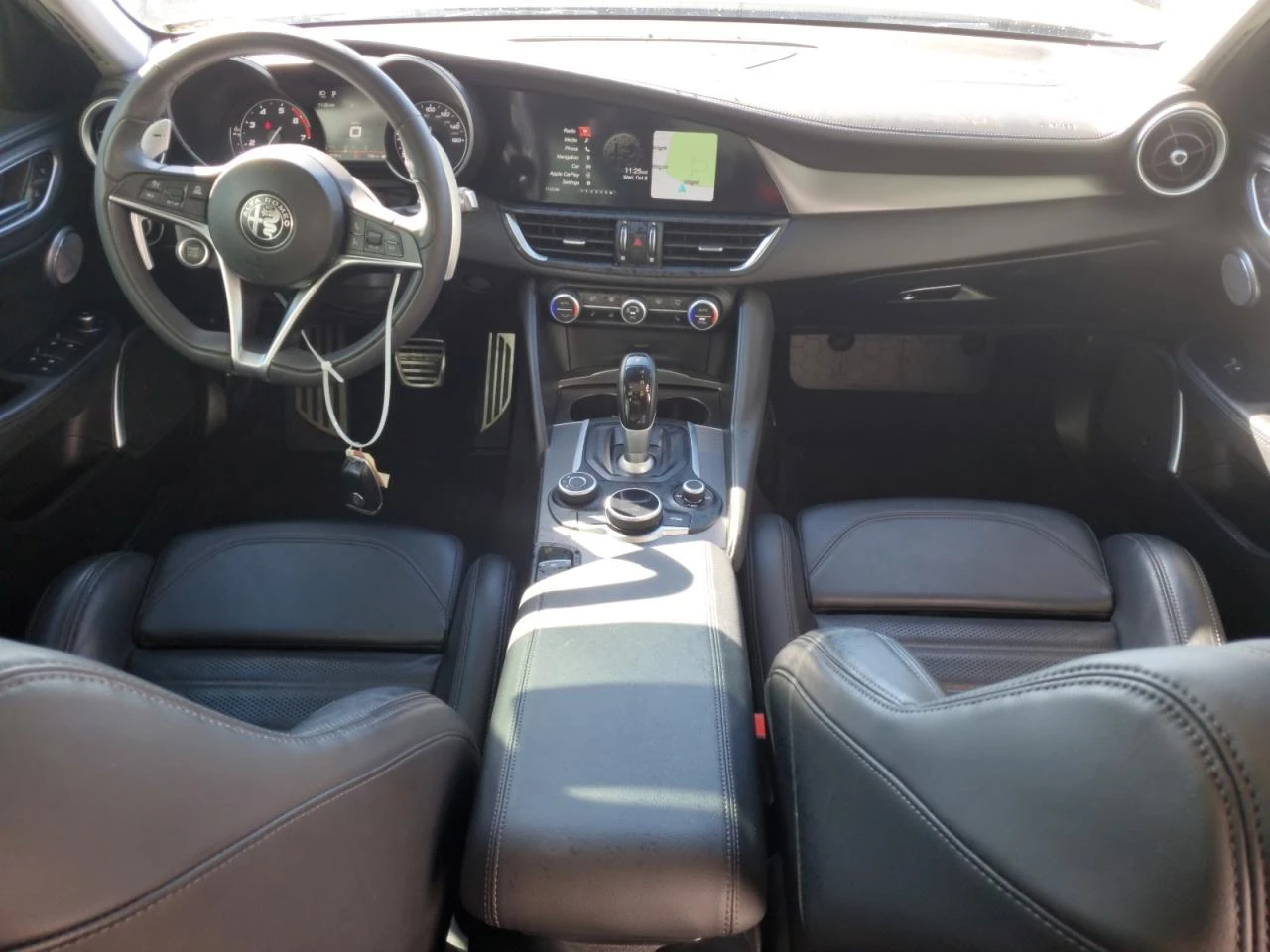 Alfa Romeo Giulia 2.0l Ti, снимка 8 - Автомобили и джипове - 54045297