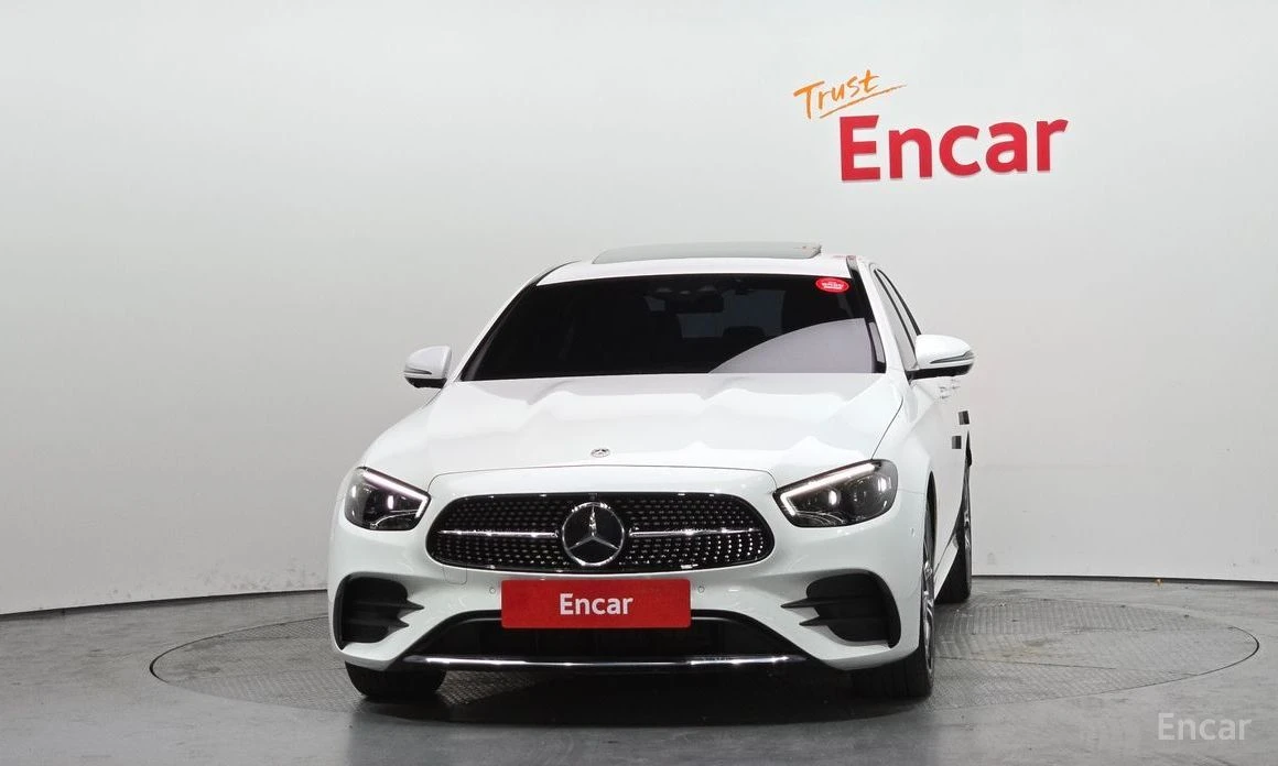 Mercedes-Benz E 220, снимка 3 - Автомобили и джипове - 54077485