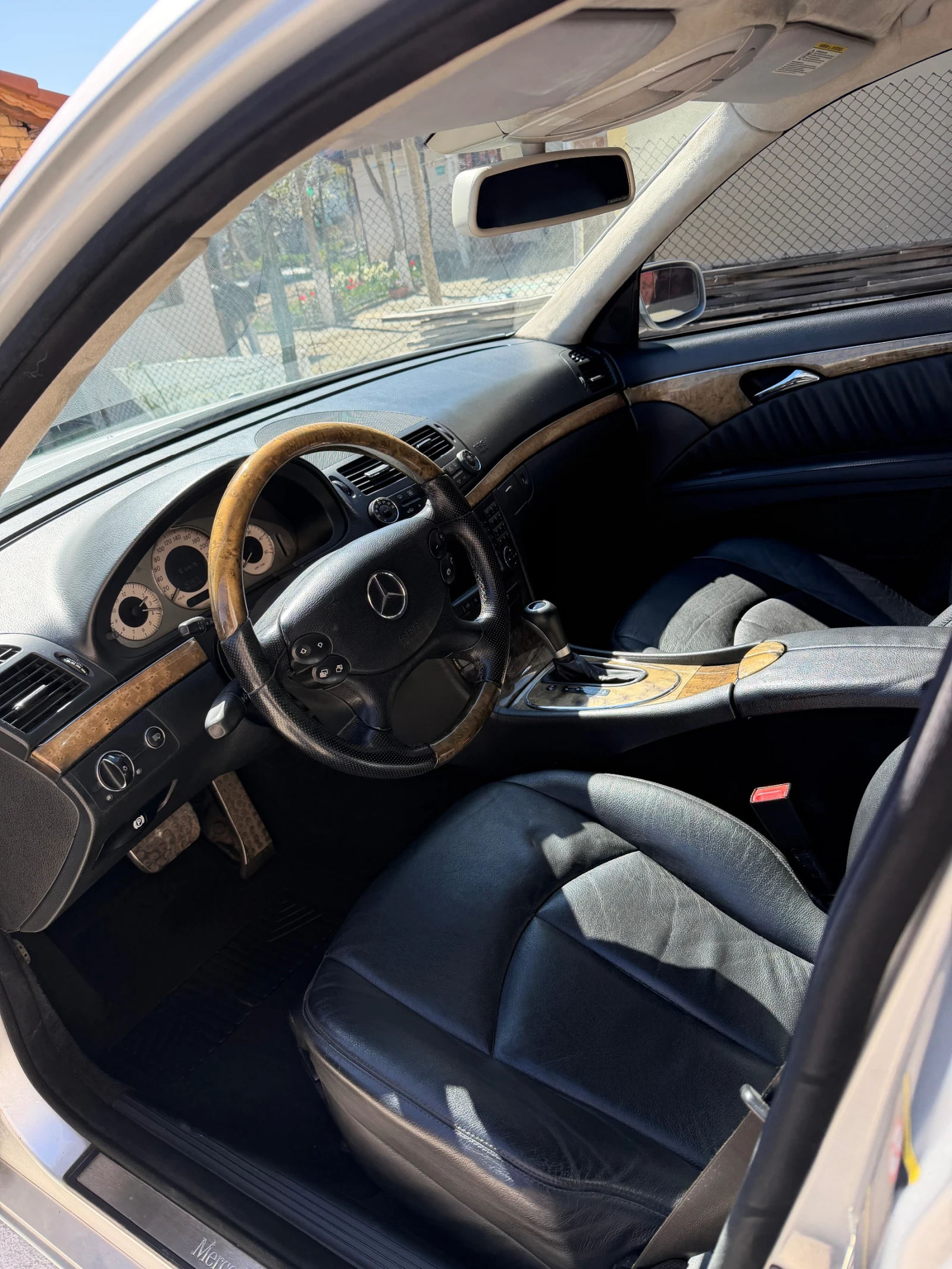 Mercedes-Benz E 320 EVO, снимка 13 - Автомобили и джипове - 54140319