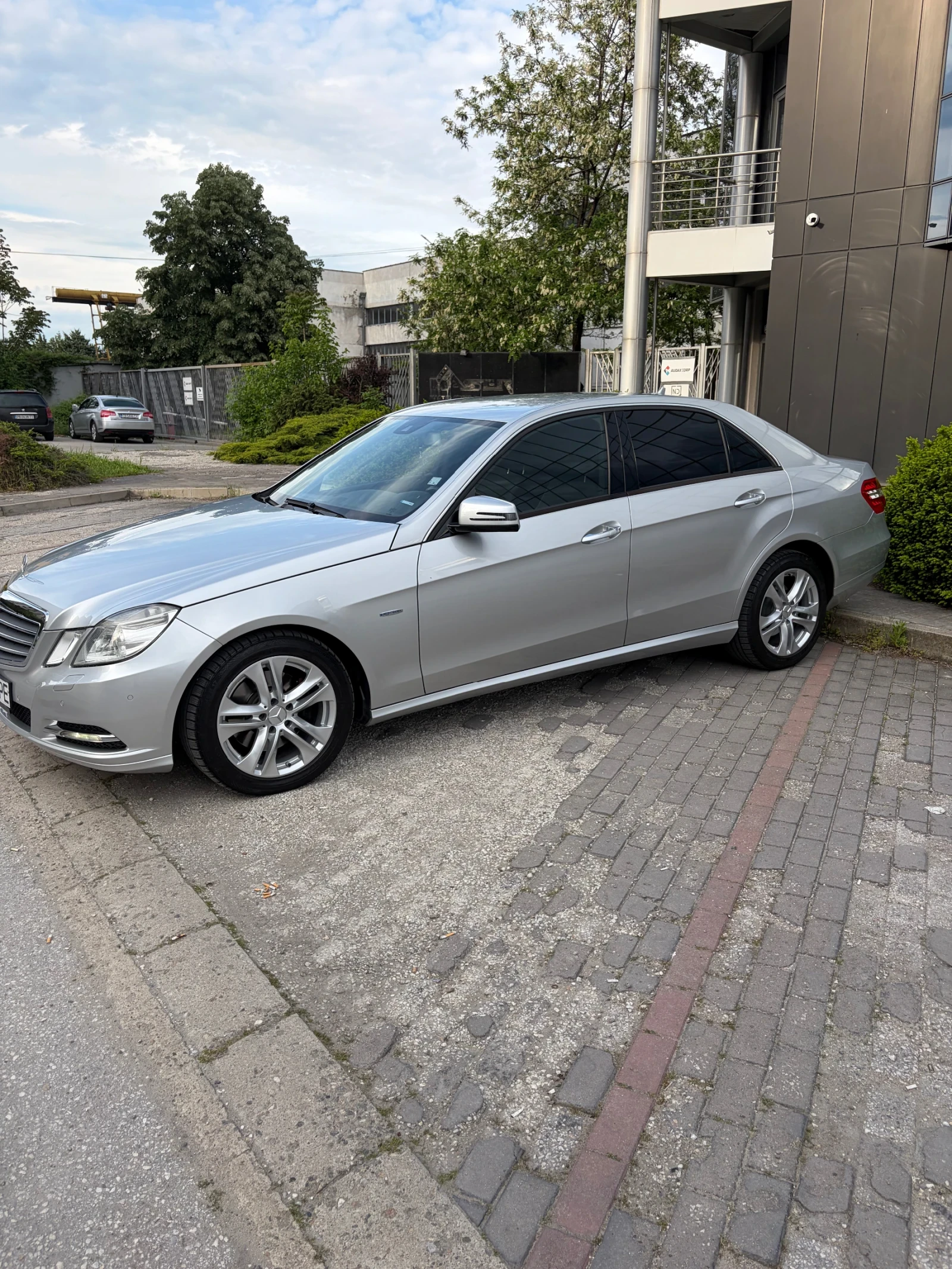 Mercedes-Benz E 350 300, снимка 6 - Автомобили и джипове - 54498517