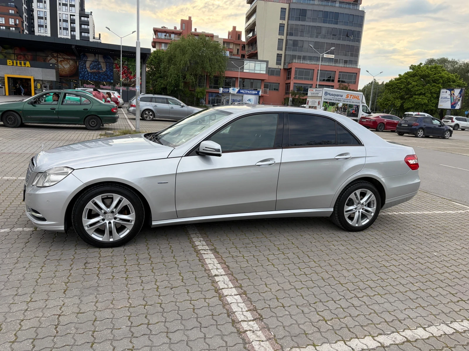 Mercedes-Benz E 350 300