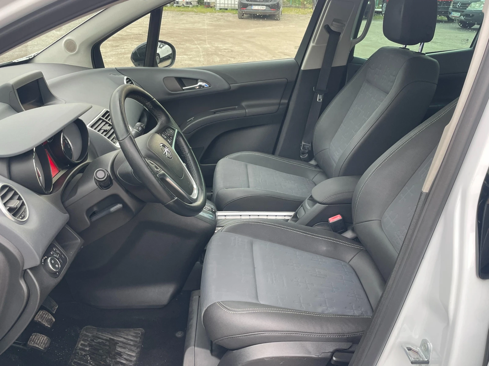 Opel Meriva НОВ ВНОС ИТАЛИЯ, снимка 10 - Автомобили и джипове - 54565059