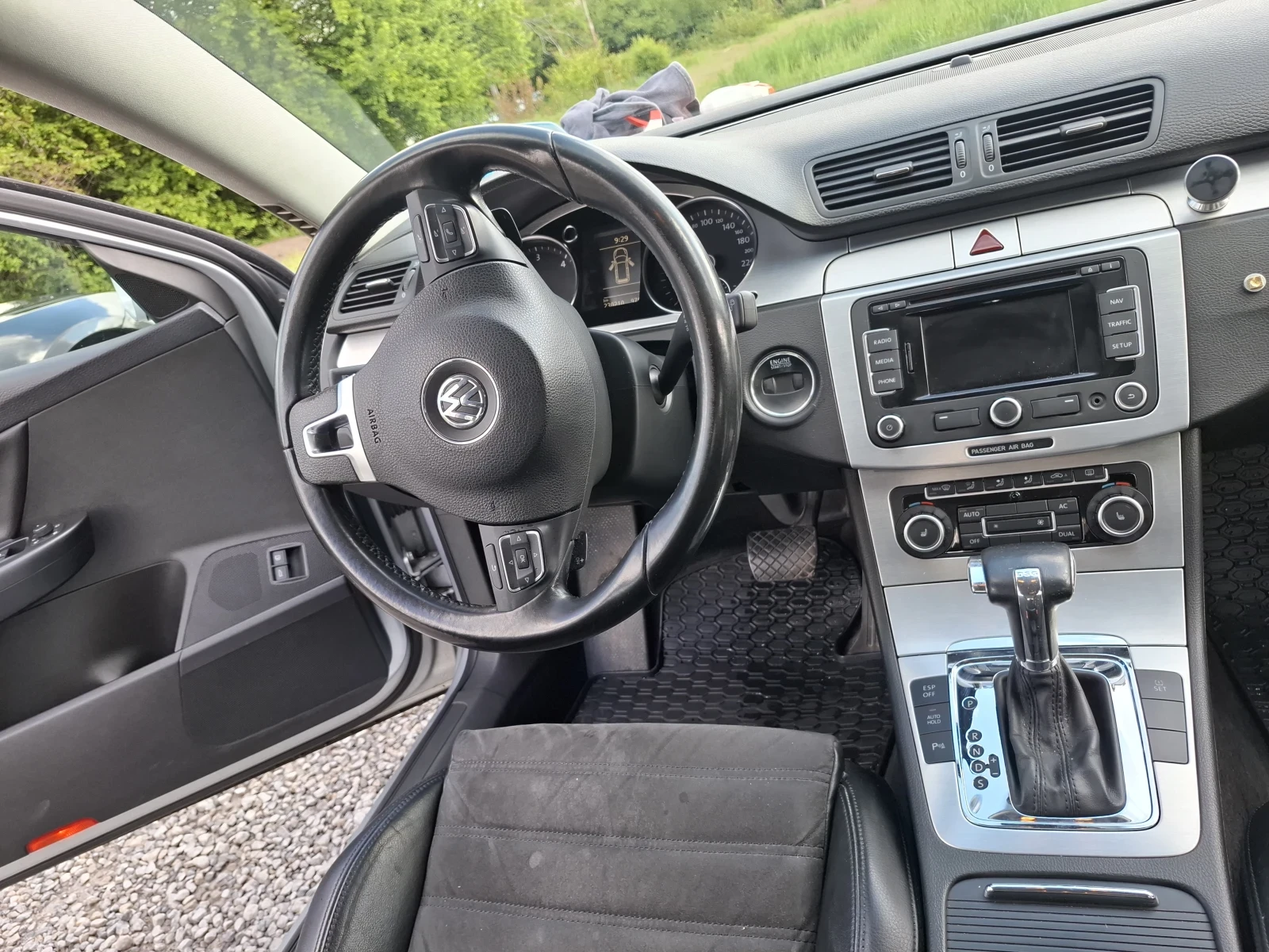 VW Passat 2.0 TDI DSG Highline 170 к.с Обслужен, снимка 7 - Автомобили и джипове - 54826520