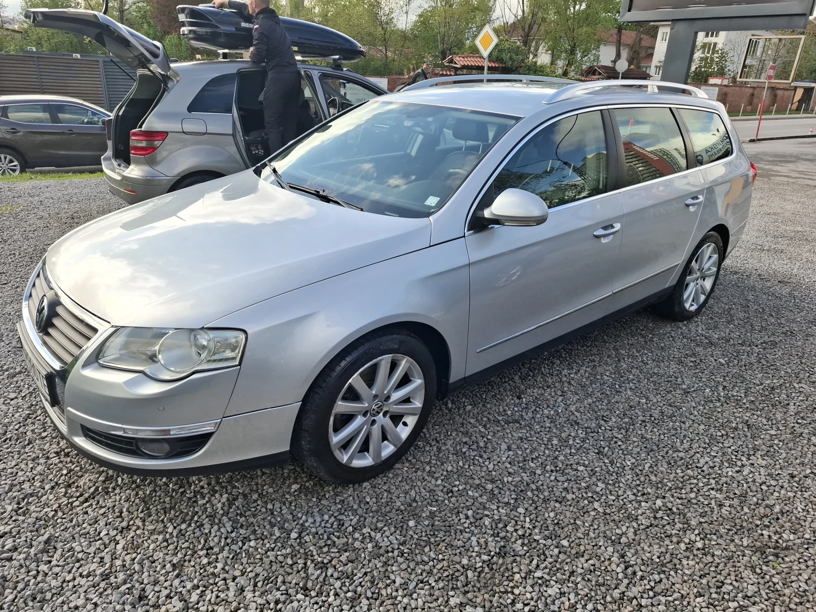 VW Passat 2.0 TDI DSG Highline 170 к.с Обслужен, снимка 4 - Автомобили и джипове - 54826520