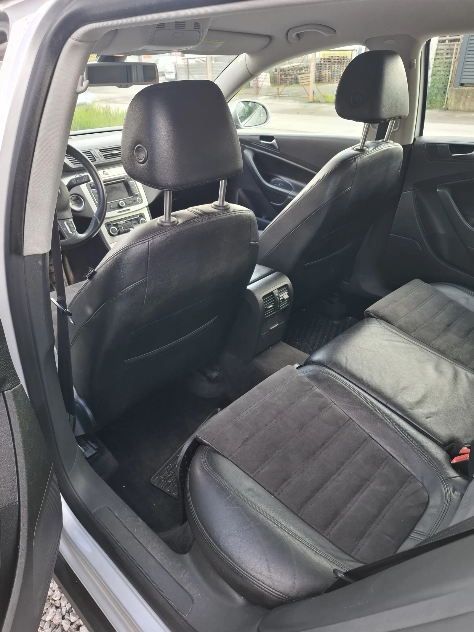 VW Passat 2.0 TDI DSG Highline 170 к.с Обслужен, снимка 8 - Автомобили и джипове - 54826520