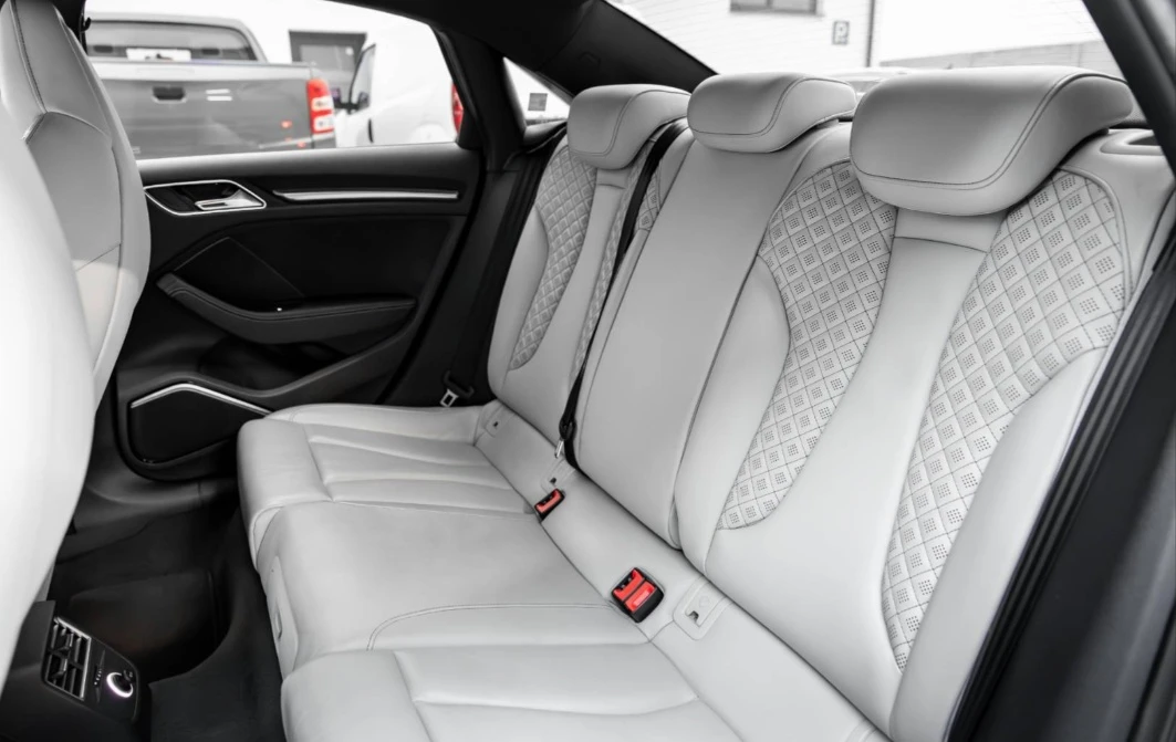 Audi Rs3 2.5TFSI Quattro, снимка 7 - Автомобили и джипове - 55385019