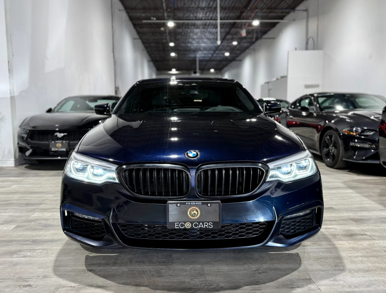 BMW 530 XDRIVE* HARMAN KARDON* HEAD-UP* ПОДГРЕВ* CARFAX , снимка 2 - Автомобили и джипове - 55601389